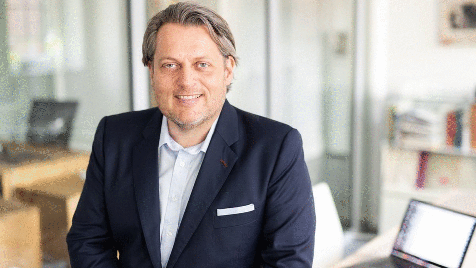 Carsten Schlüter einer von vielen Top Referenten aber auch Kongressinitiator von den DENTAL TEAMDAYS in Berlin 