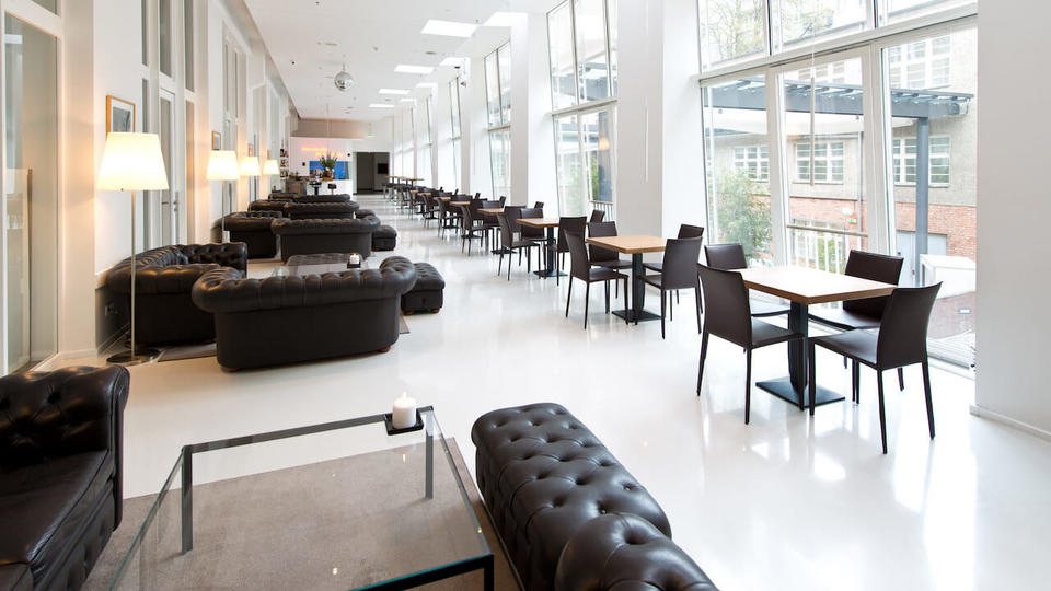 Ellington Hotel - Lounge Die Lounge im Ellington Hotel Berlin und Teil der DENTAL TEAMDAYS Lokalität